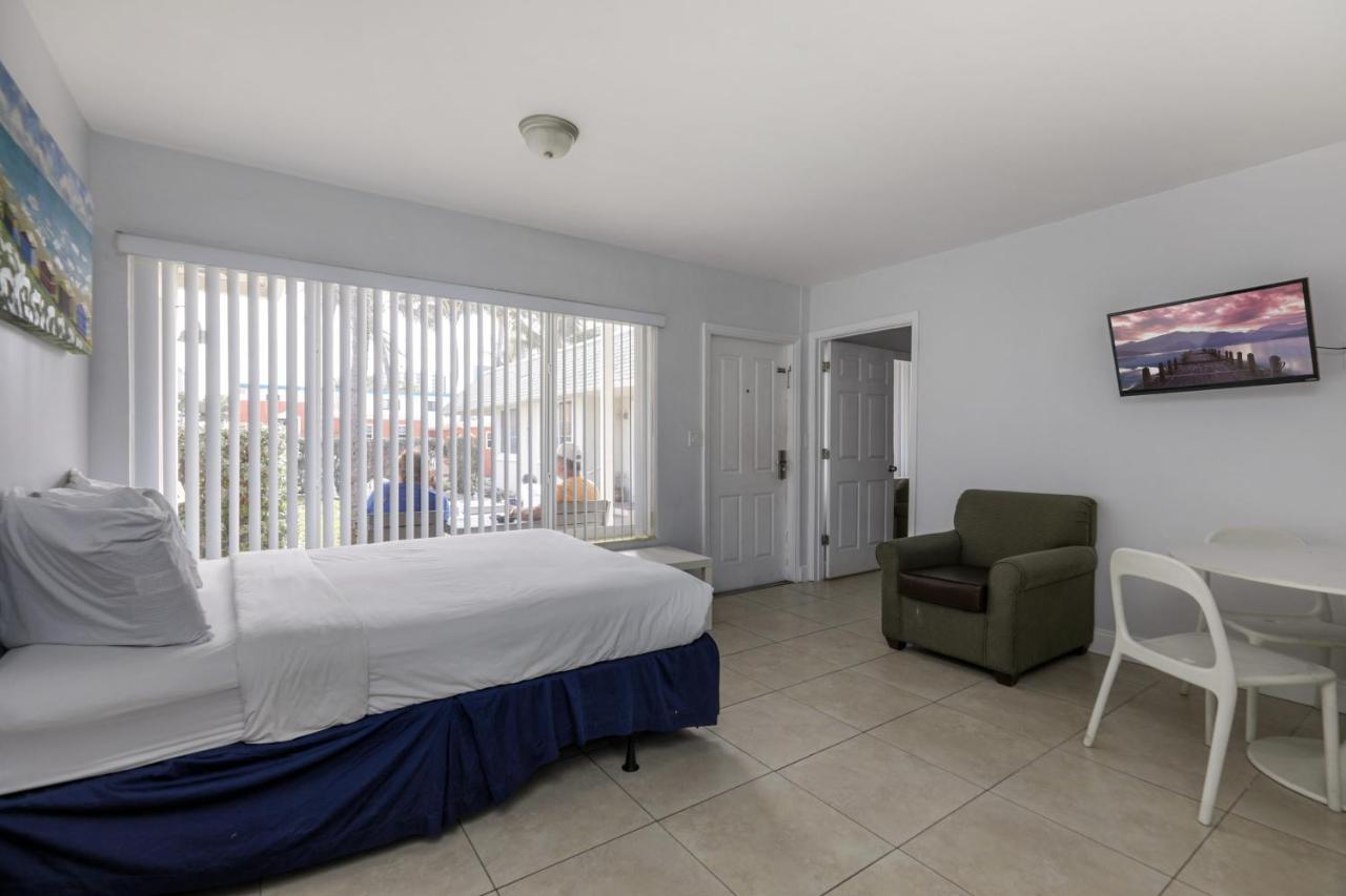 Hollywood Broadwalk Oceanside Hotel Exterior foto